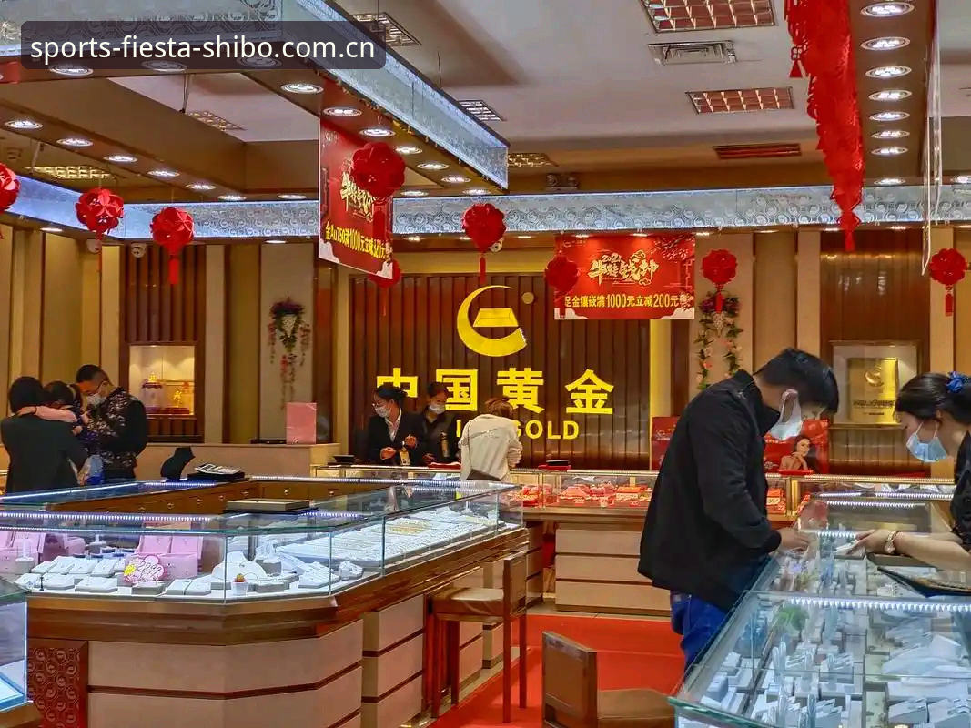 中国足坛震荡深度剖释：第三批禁足名单全解析，行业乱象的终极清算